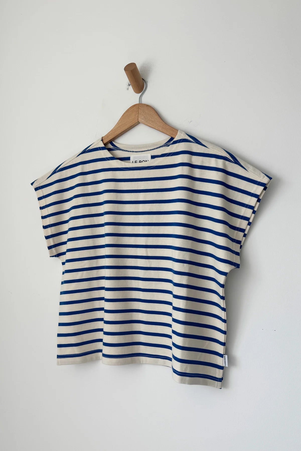 Manon Tee