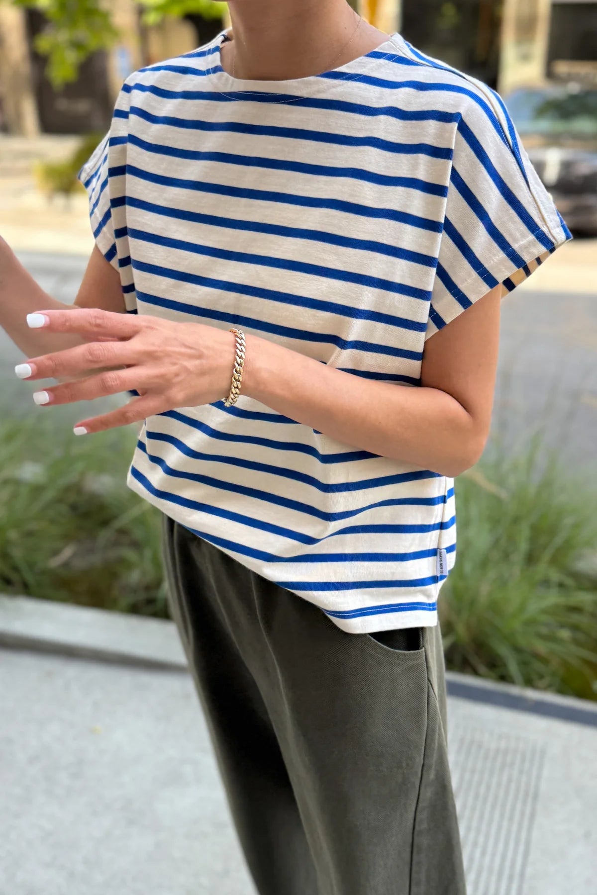 Manon Tee
