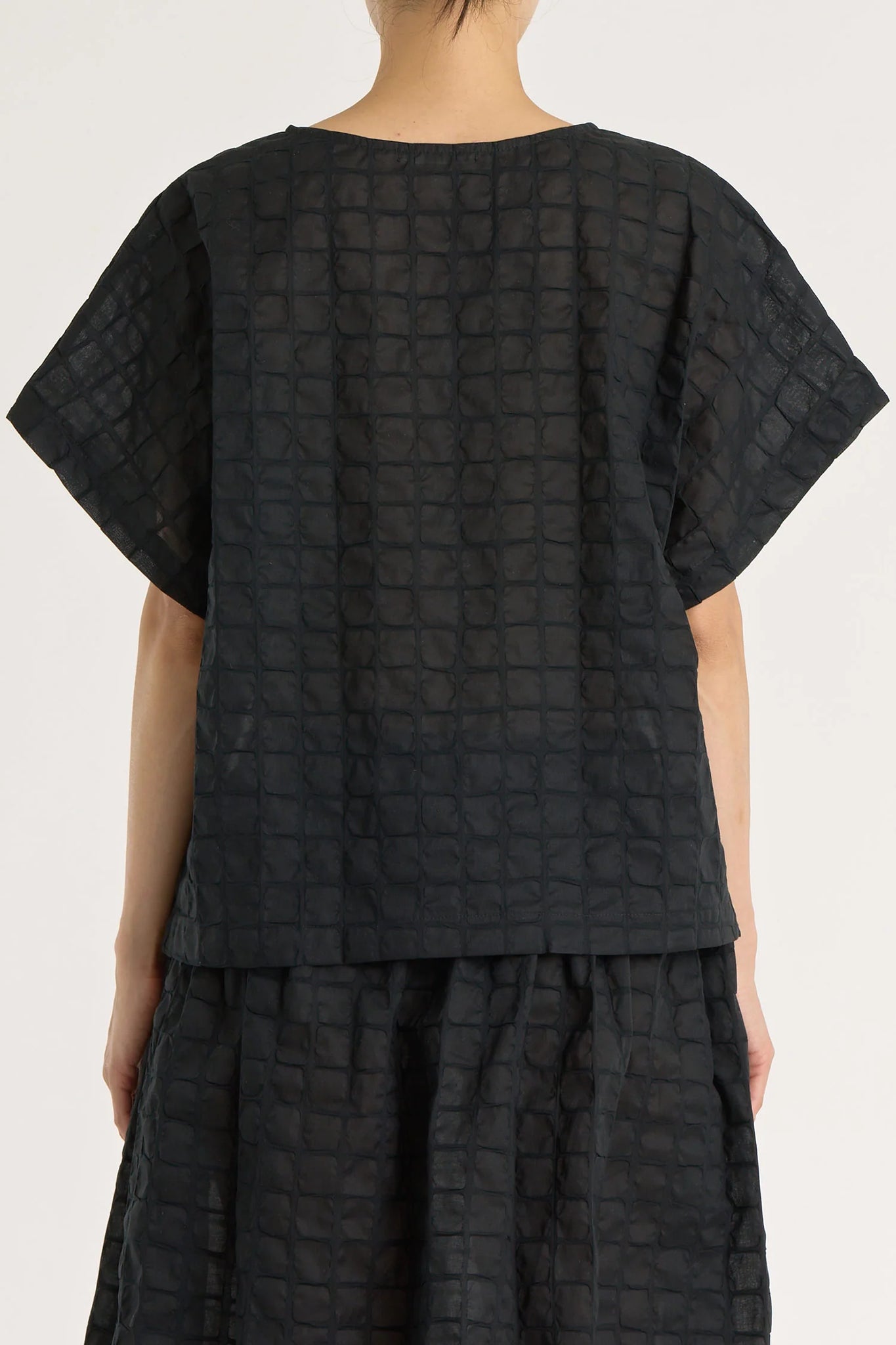 Ripple Finish Top
