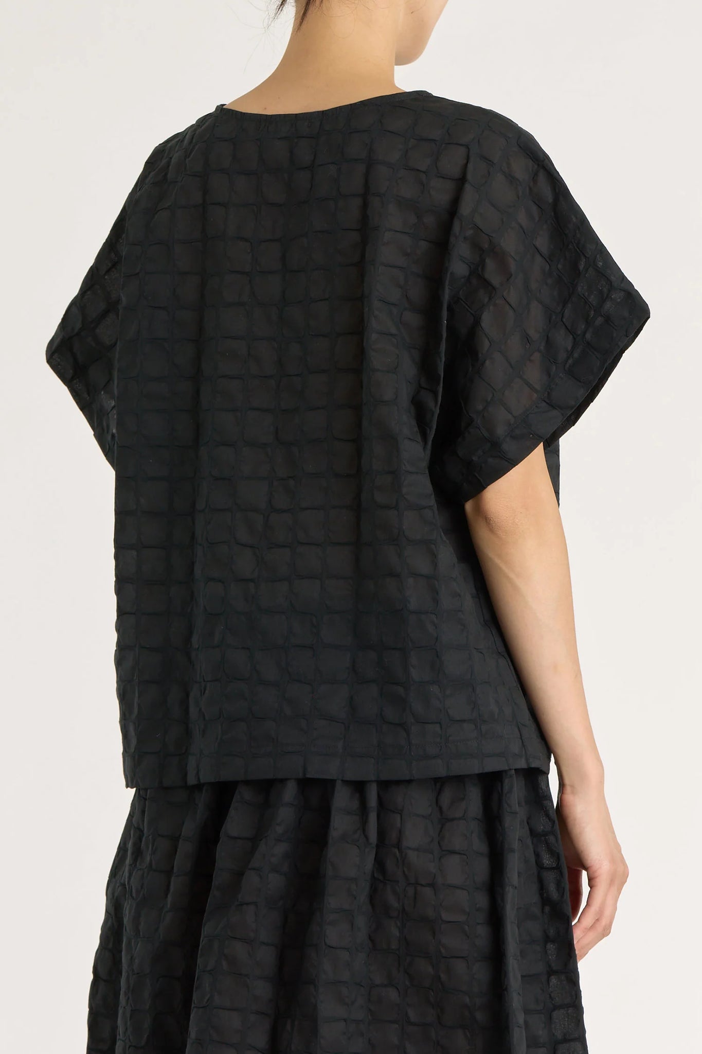 Ripple Finish Top