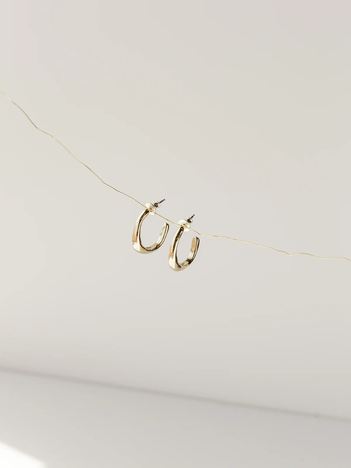Small Vero Hoops